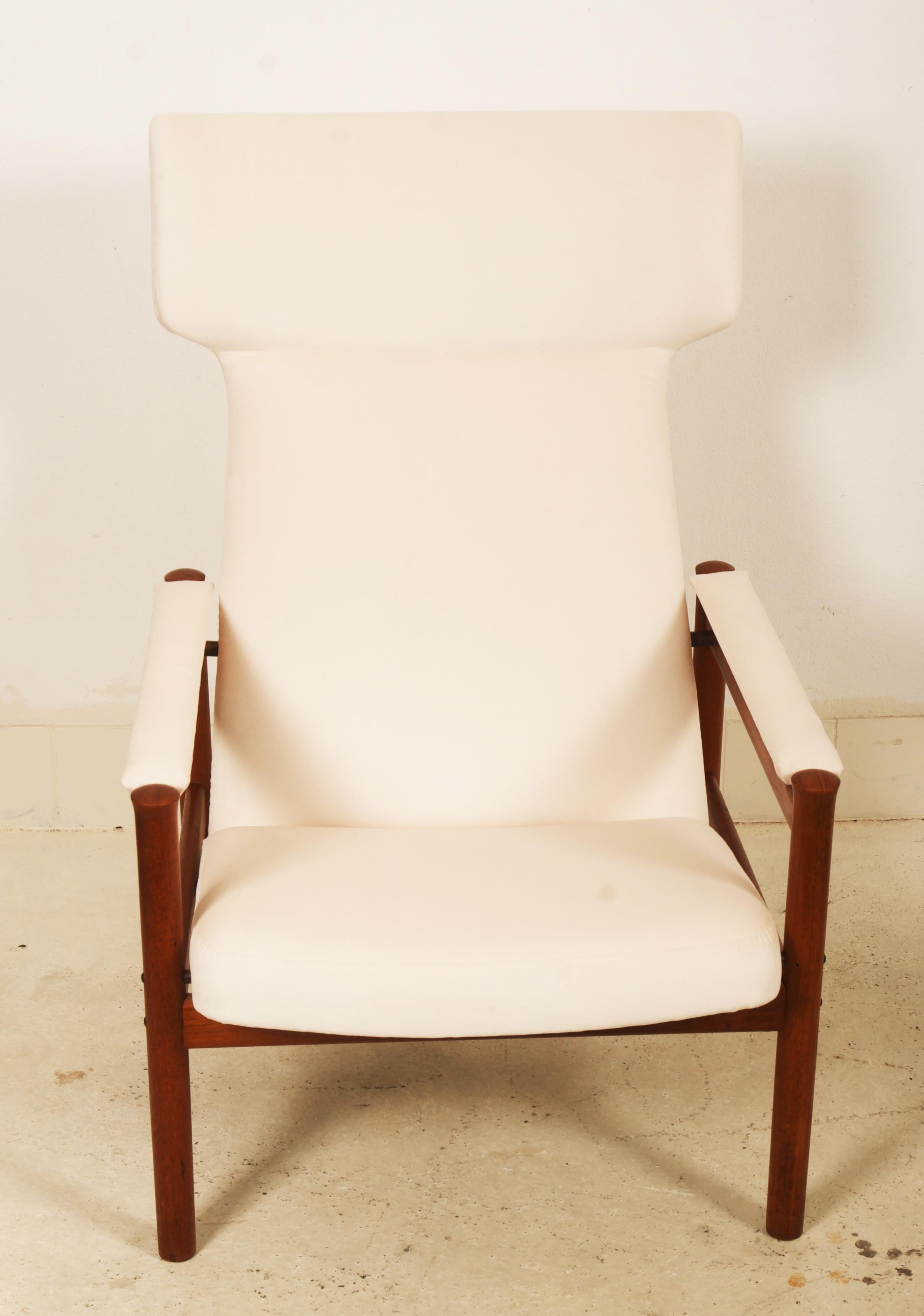 Søren Hansen Wingback Chair Lounge Chair For Sale 4
