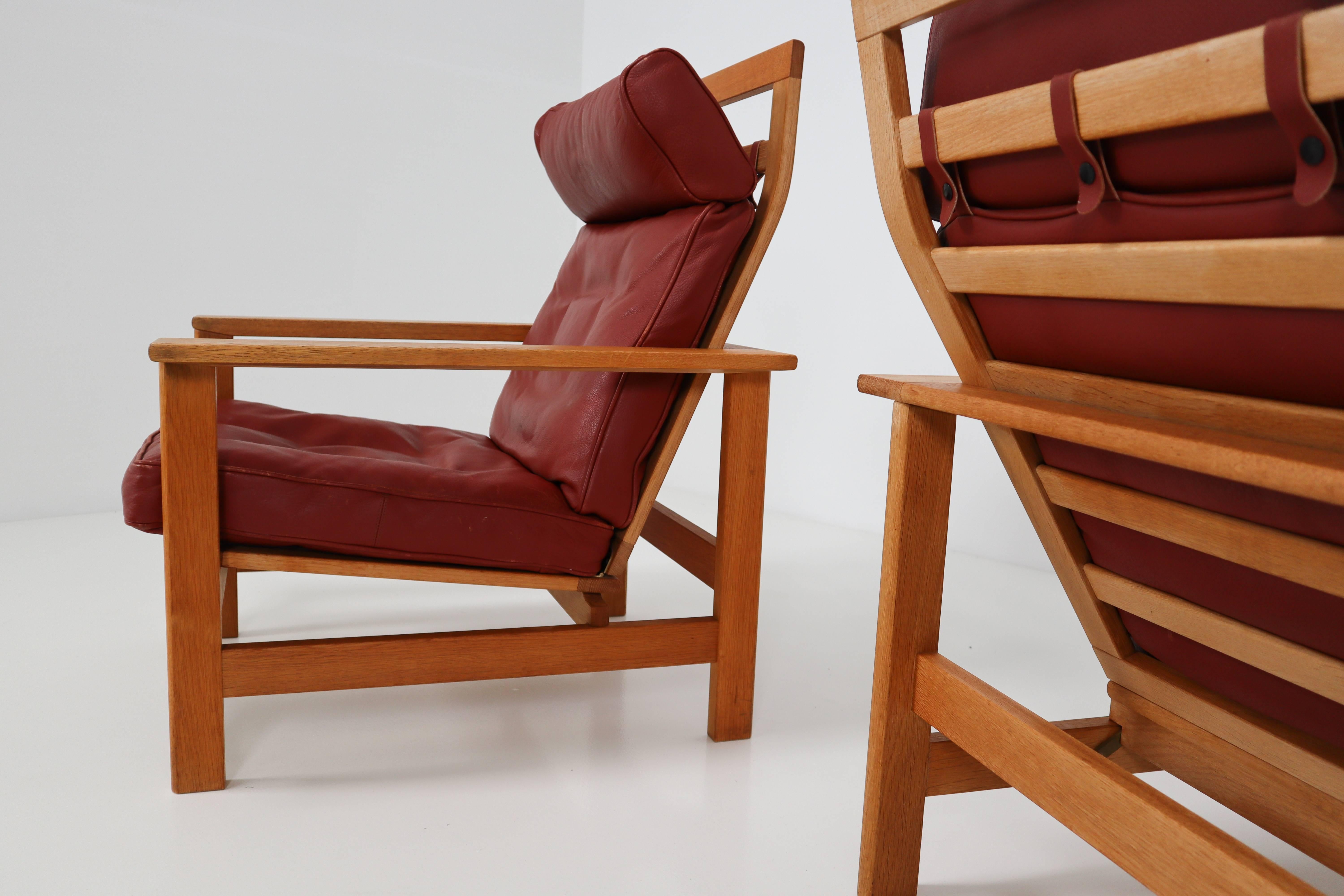 Søren Holst Danish Lounge Chairs in Oak and Leather for Frederecia Furniture 2