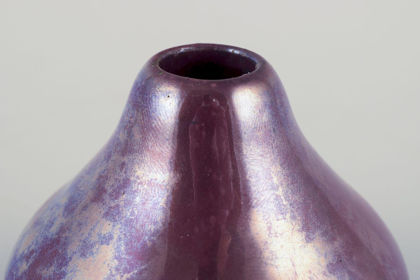 Søren Kongstrand (1872-1951) Ceramista danés. Jarrón pequeño con esmalte brillante Danés en venta