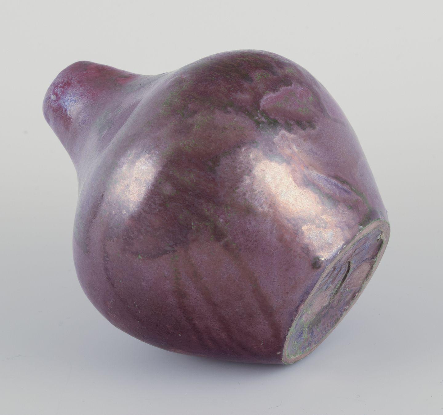 Søren Kongstrand, ceramista danese. Vaso con smalto a lustro. Circa 1920 In condizioni ottime in vendita a Copenhagen, DK