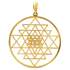 Sri Shri Yantra Yoga Pendant Necklace Sacred Geometry Mandala 18Kt Yellow Gold