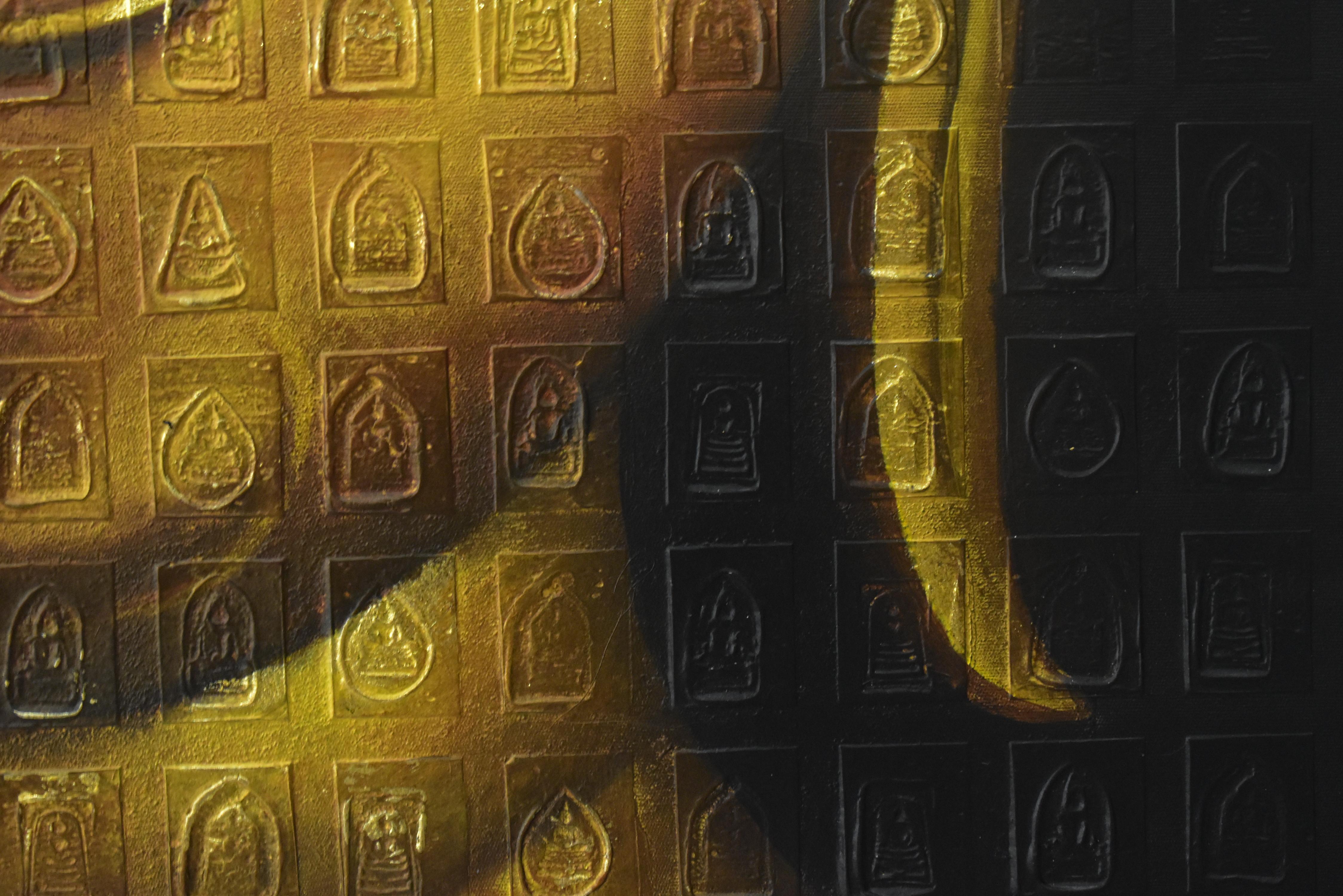 Radiance de la paix intérieure, monture de tranquillité Dharma en or et bronze en vente 4