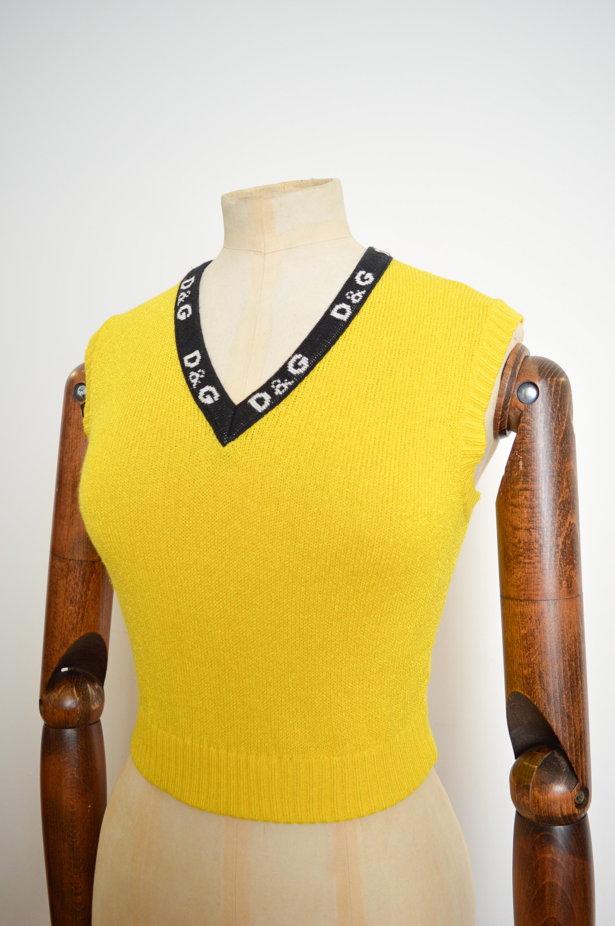 Women's SS / 1996 DOLCE & GABBANA Yellow Matching 2 Piece Twin Set Cardigan Crop Top Set For Sale