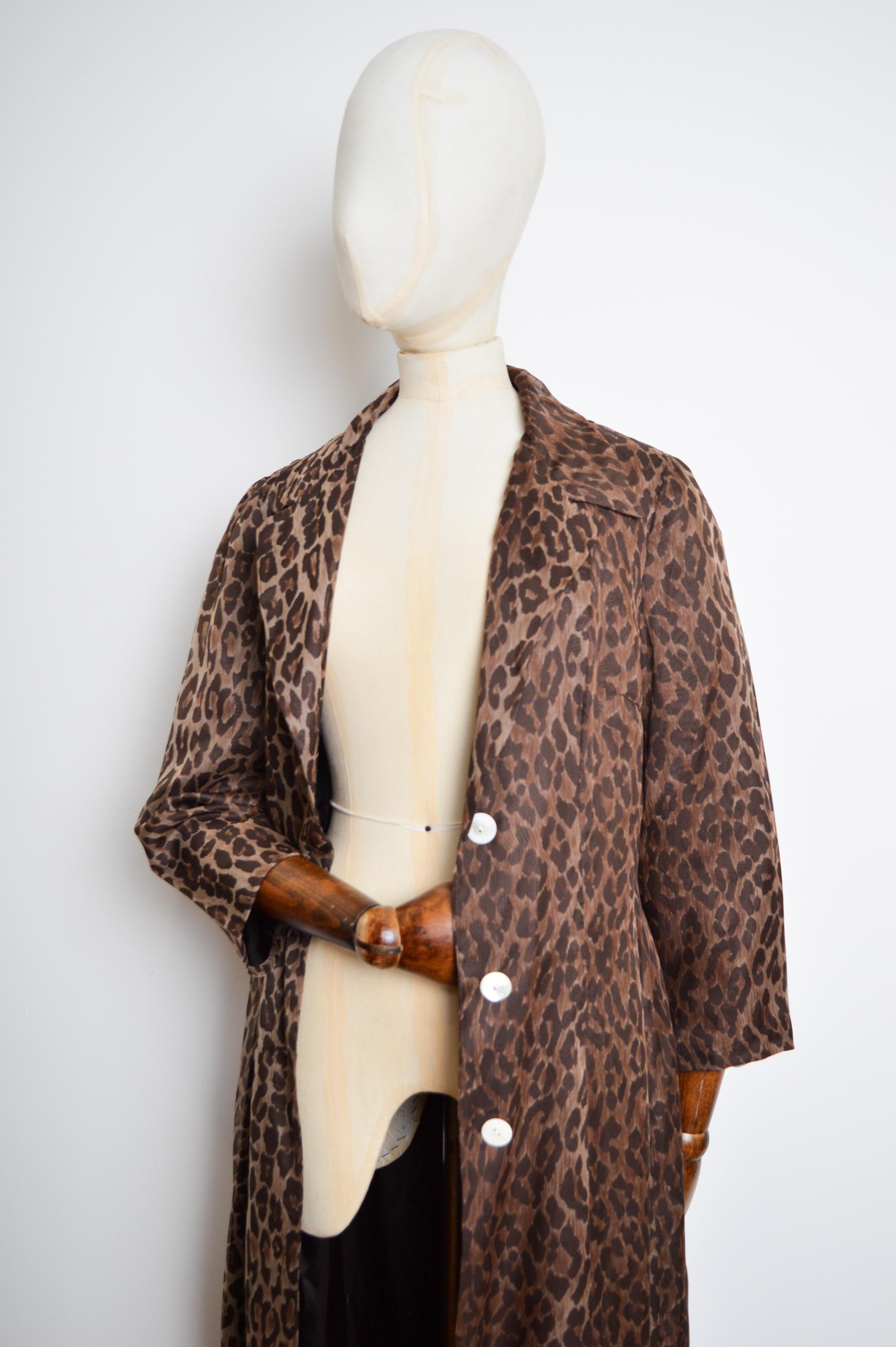 SS 1997 Dolce & Gabbana Runway Leopard Print Silk Full length Duster Jacket 7