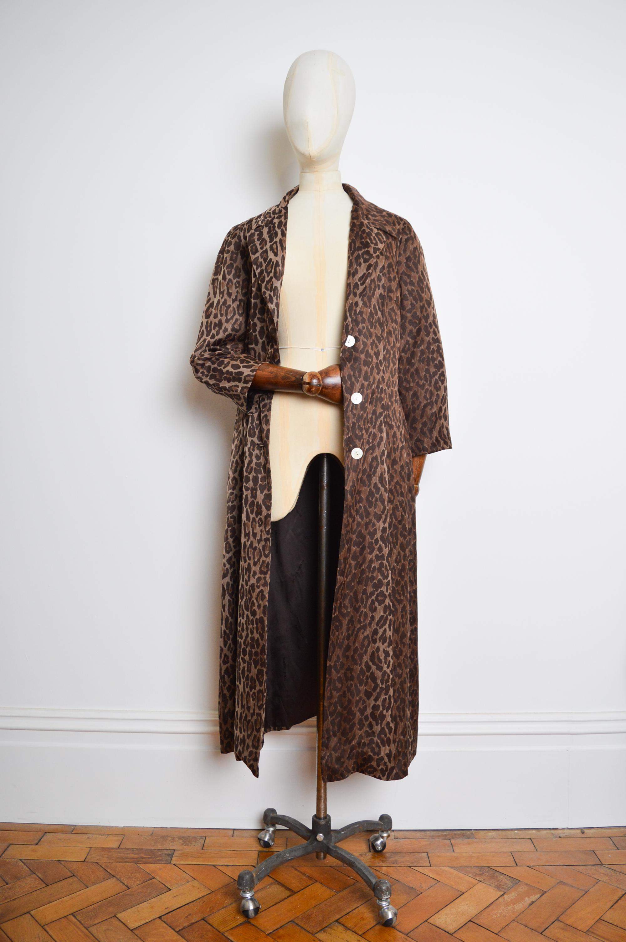 SS 1997 Dolce & Gabbana Runway Leopard Print Silk Full length Duster Jacket 2