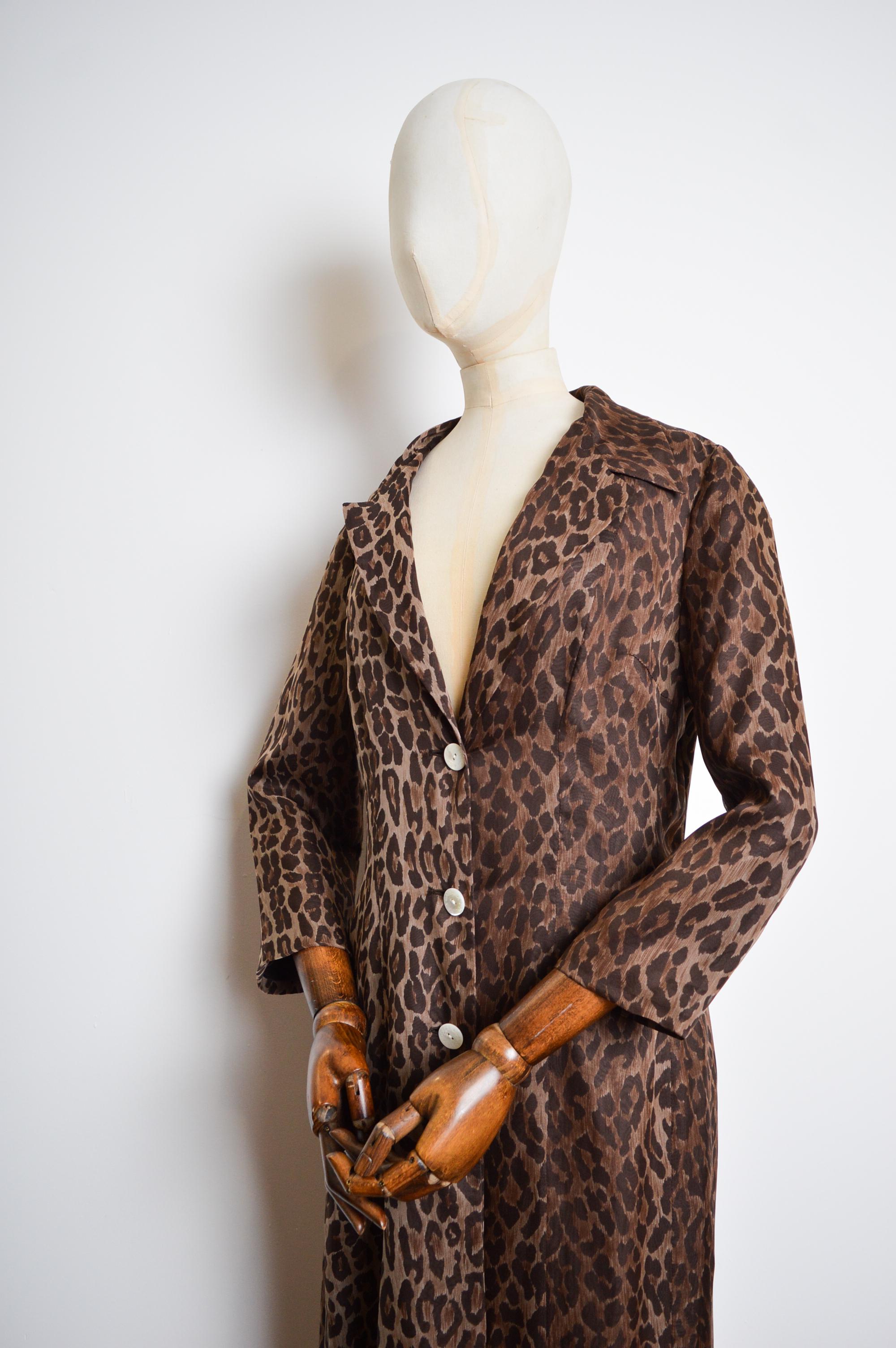 SS 1997 Dolce & Gabbana Runway Leopard Print Silk Full length Duster Jacket 3