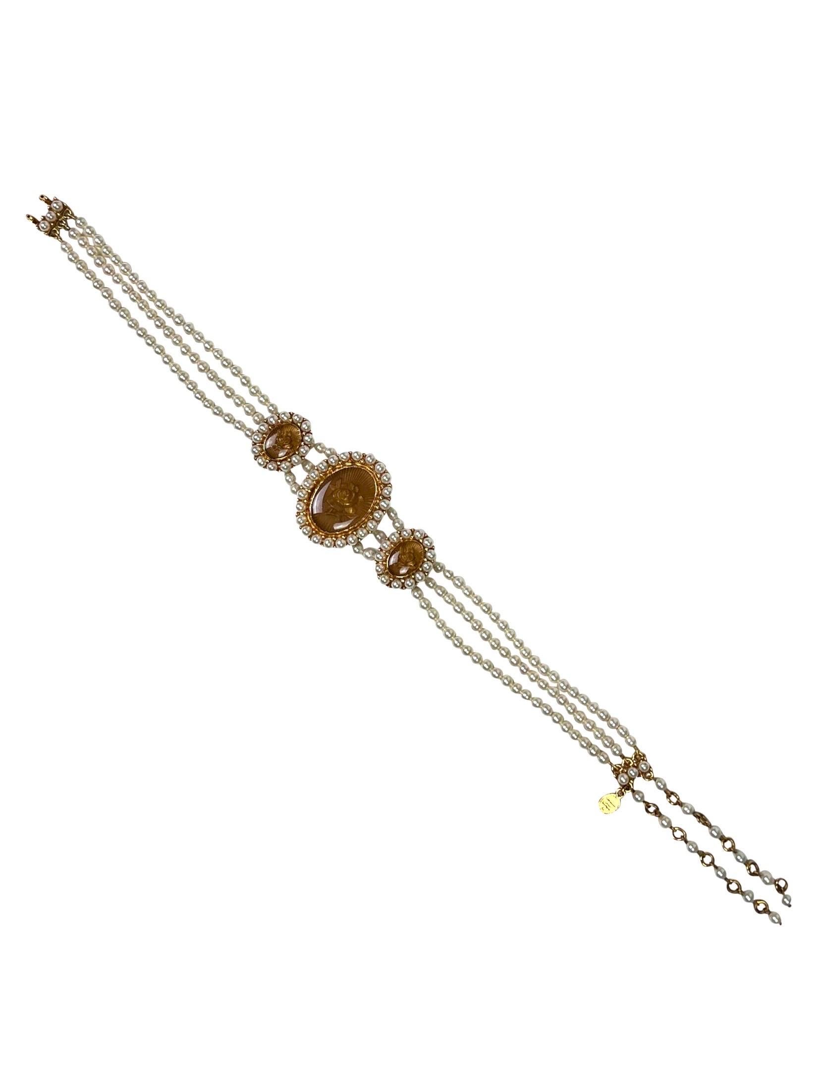 Women's or Men's SS 1998 Dior by John Galliano Cameo Faux Pearl Choker Necklace
