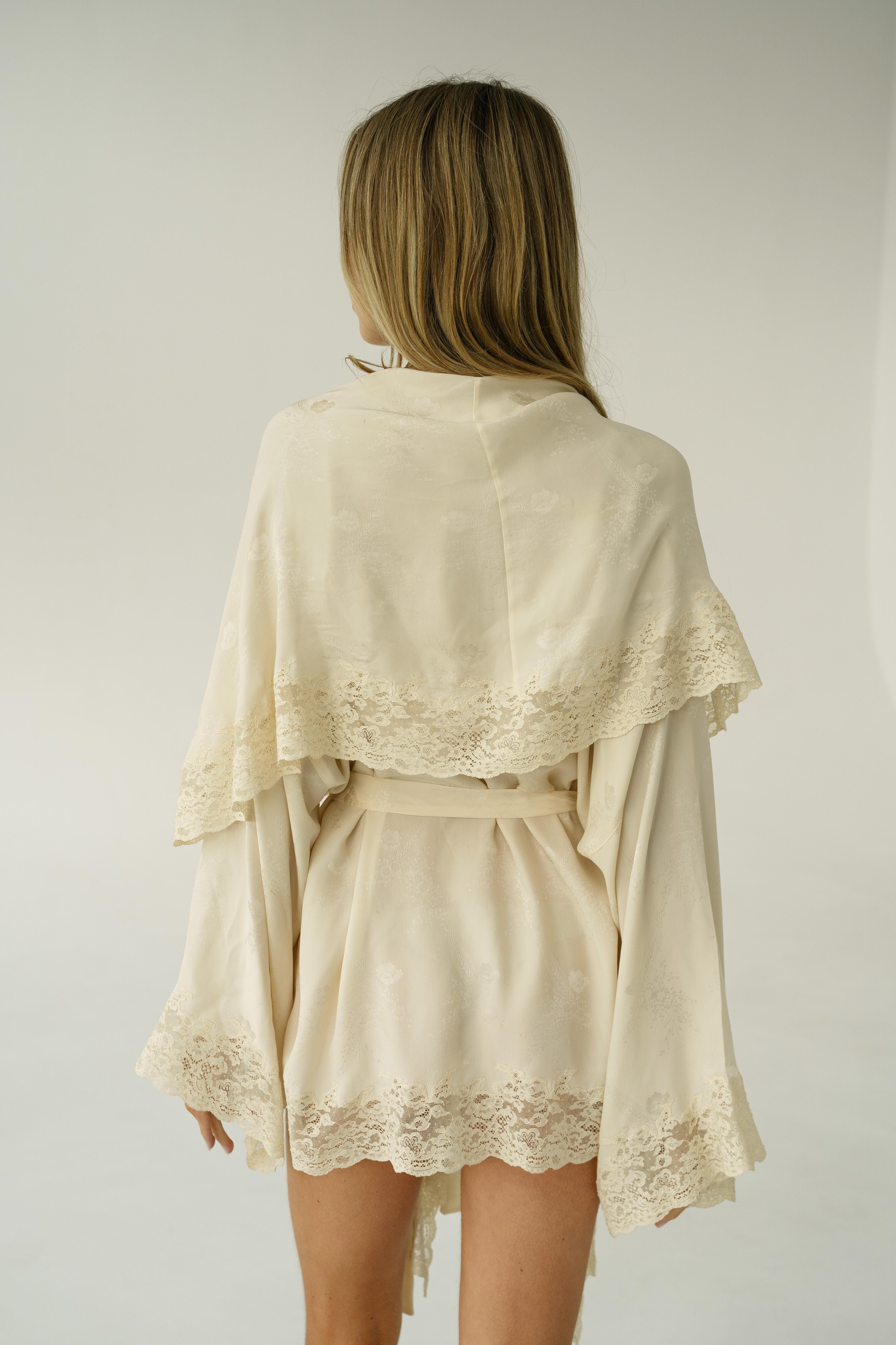SS 1998 Dior Christian Dior & John Galliano Kimono de seda con encaje Capa Bata Boudoir S en venta 2