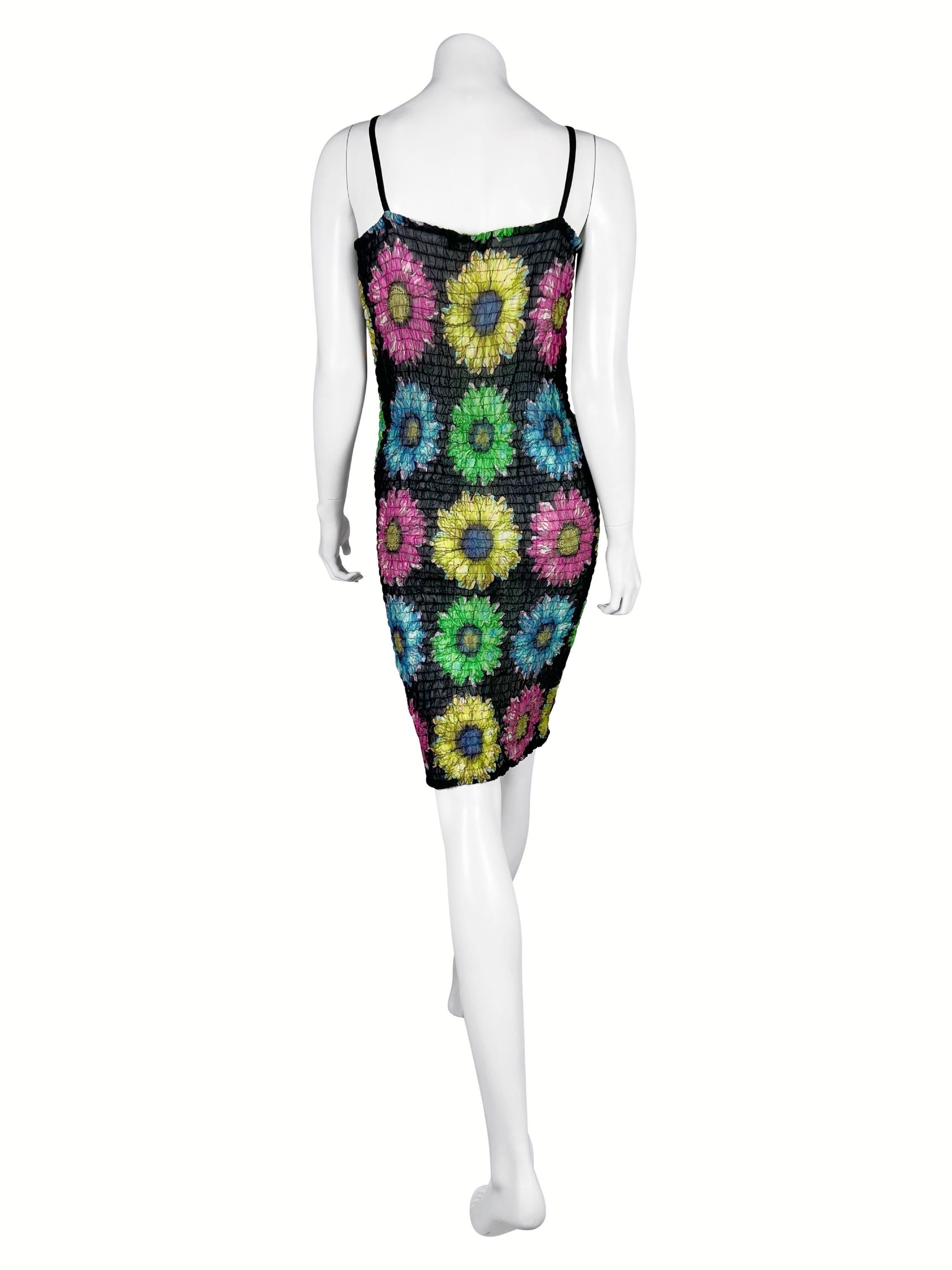 SS 2002 Versace by Donatella Versace Durchsichtiges Kleid mit Sonnenblumenmuster im Angebot 1