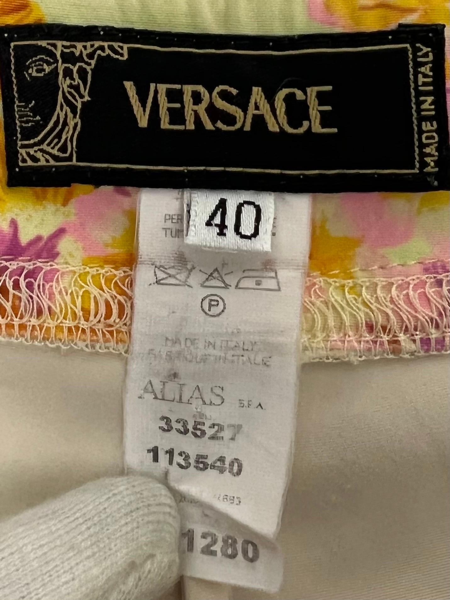 F/S 2004 Versace Kurzes Set mit Orchideendruck im Angebot 2