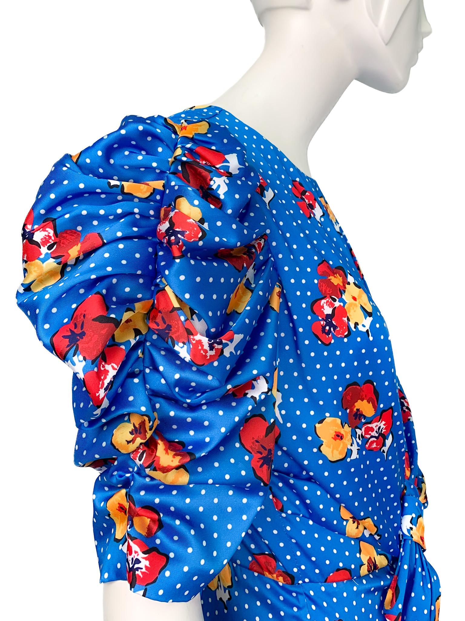 SS 2022 Silk Ruffled Draped Floral Printed Silk Maxi Dress, Carolina Herrera In Excellent Condition In TARRAGONA, ES
