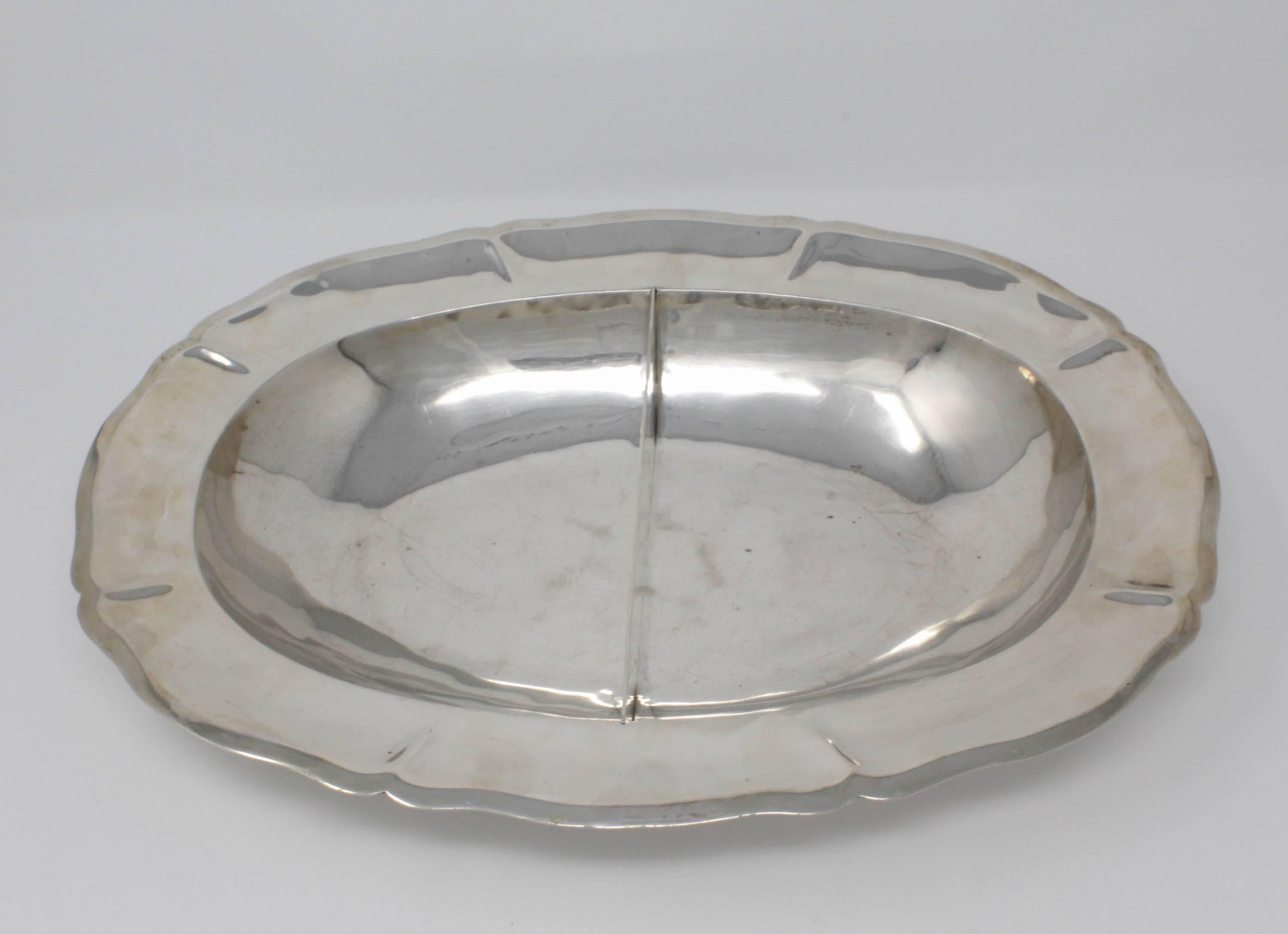 SS Oval Divided Dish, Maciel, c.1950.
Divider is removable.