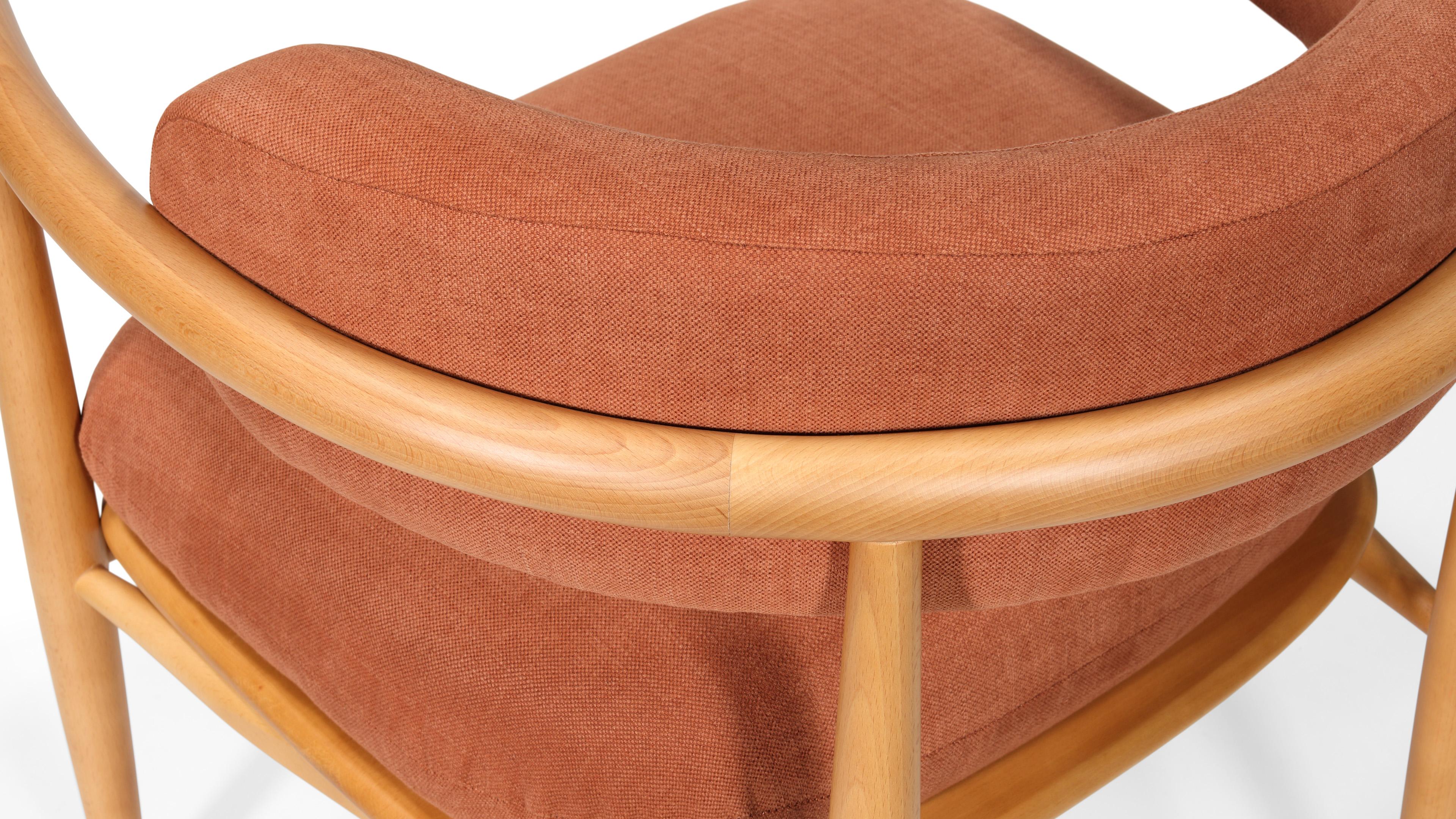 Sillón SS1: Respaldo curvo y confort intemporal en madera en venta 6