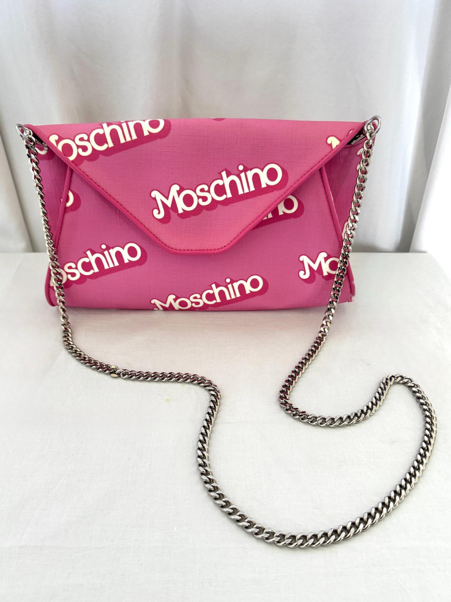 *Deadstock Rare Item!*
MOSCHINO COUTURE

Barbie Saffiano Logo Print Crossbody Bag 

SS15 collection by Jeremy Scott


MSRP $795+tax!

SUPER CUTE!

100% Authentic!!!



Condition: Brand new with tags, original Moschino dust bag included

Color: Pink,