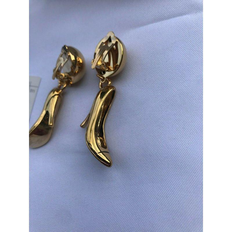SS15 Moschino Couture Jeremy Scott Metal Gold Pumps Clip-on Earrings Barbie In New Condition For Sale In Palm Springs, CA