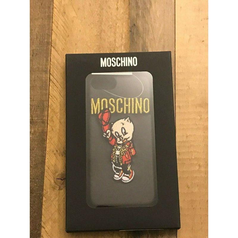 SS19 Moschino Couture Jeremy Scott Looney Porky Pig Case for Iphone 6 / 7 / 8 In New Condition For Sale In Palm Springs, CA