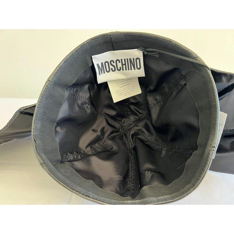 SS20 Moschino Couture Fledermaus Flügel Hut Trick oder Chic Halloween von Jeremy Scott im Angebot 3