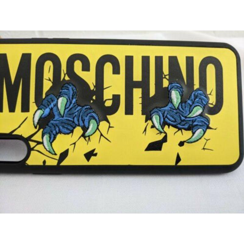 Moschino Couture - Étui d'Halloween SS20 J. Scott Monster Blue Paws 4 Iphone XS Max en vente 4