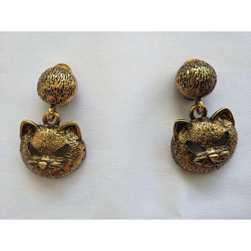 SS20 Moschino Couture Jeremy Scott Gold Cat Eye Clip On Earrings Trick or Chic In New Condition For Sale In Los Angeles, CA