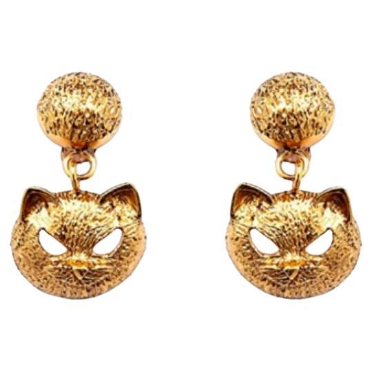 SS20 Moschino Couture Jeremy Scott Gold Cat Eye Clip On Earrings Trick or Chic For Sale