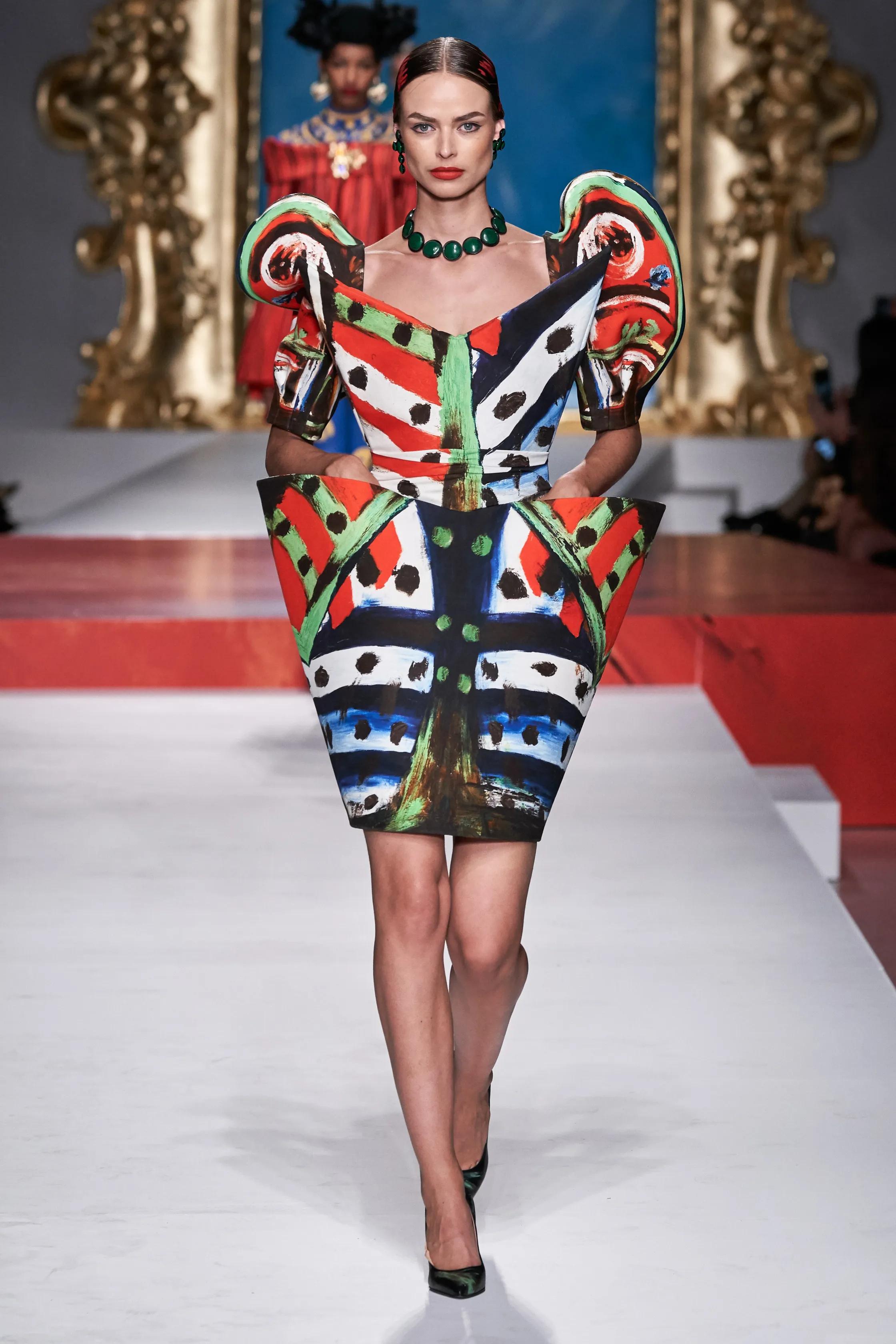 ¡GRAN PRECIO PARA UNOS RAROS PENDIENTES DE PASARELA DE MOSCHINO COUTURE!






MOSCHINO COUTURE



Pendientes de clip Cruz Azul Picasso Runway

Colección SS20 Picasso de Jeremy Scott



¡¡¡100% Auténtico!!!



¡UNA VERDADERA PIEZA DE