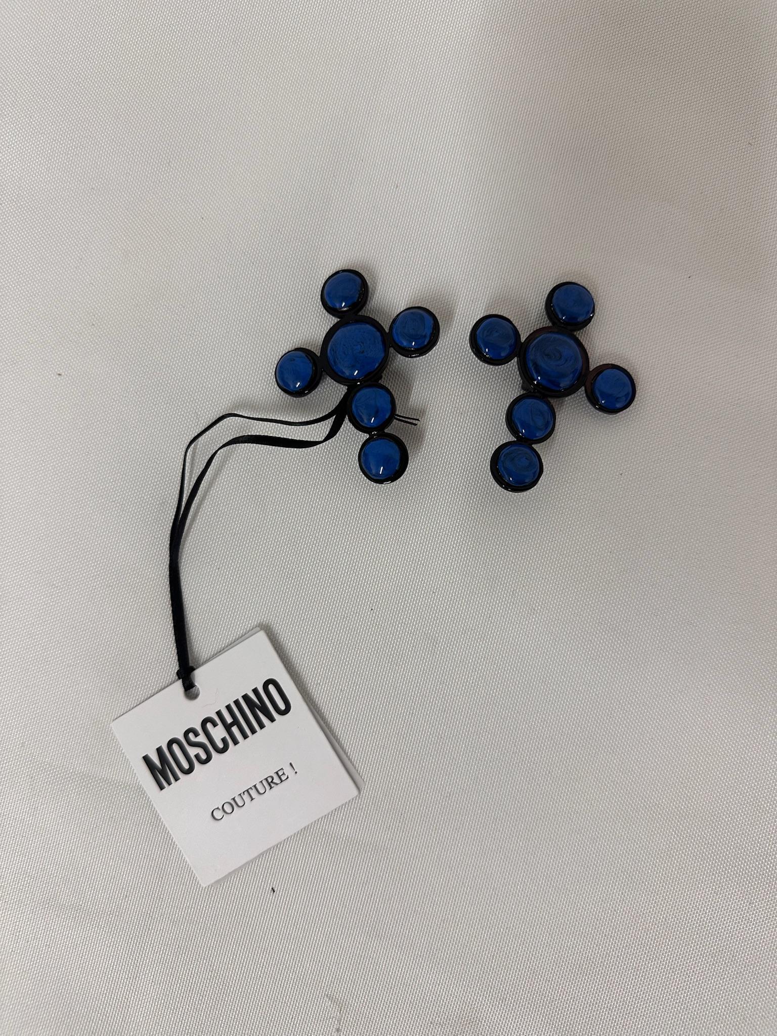 SS20 Moschino Couture Jeremy Scott Picasso Cruz Pendientes de clip azules Moderno en venta
