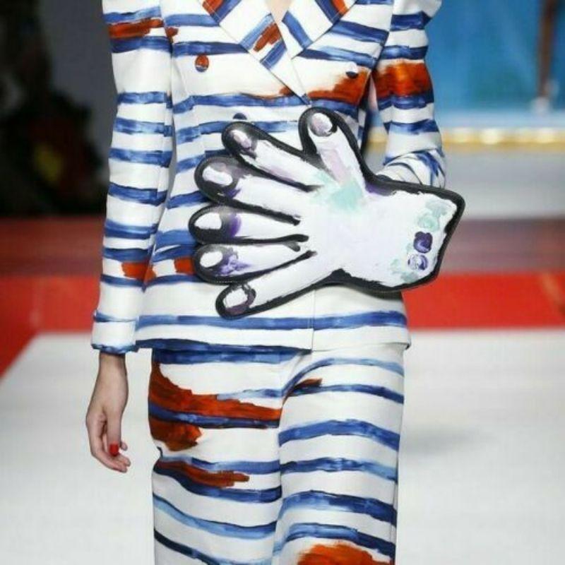 SS20 Moschino Couture Jeremy Scott Picasso Oversized Hand White Leather Clutch For Sale 6