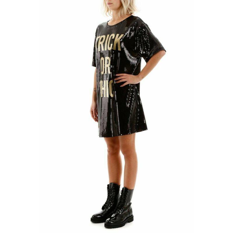 Robe Moschino Couture SS20 Jeremy Scott Trick ou Chic à paillettes noires/dorées 40 IT en vente 1