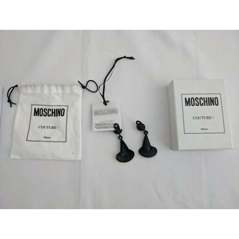 SS20 Moschino Couture Jeremy Scott Witch Hat Matte Black Clip on Earrings Trick For Sale 5