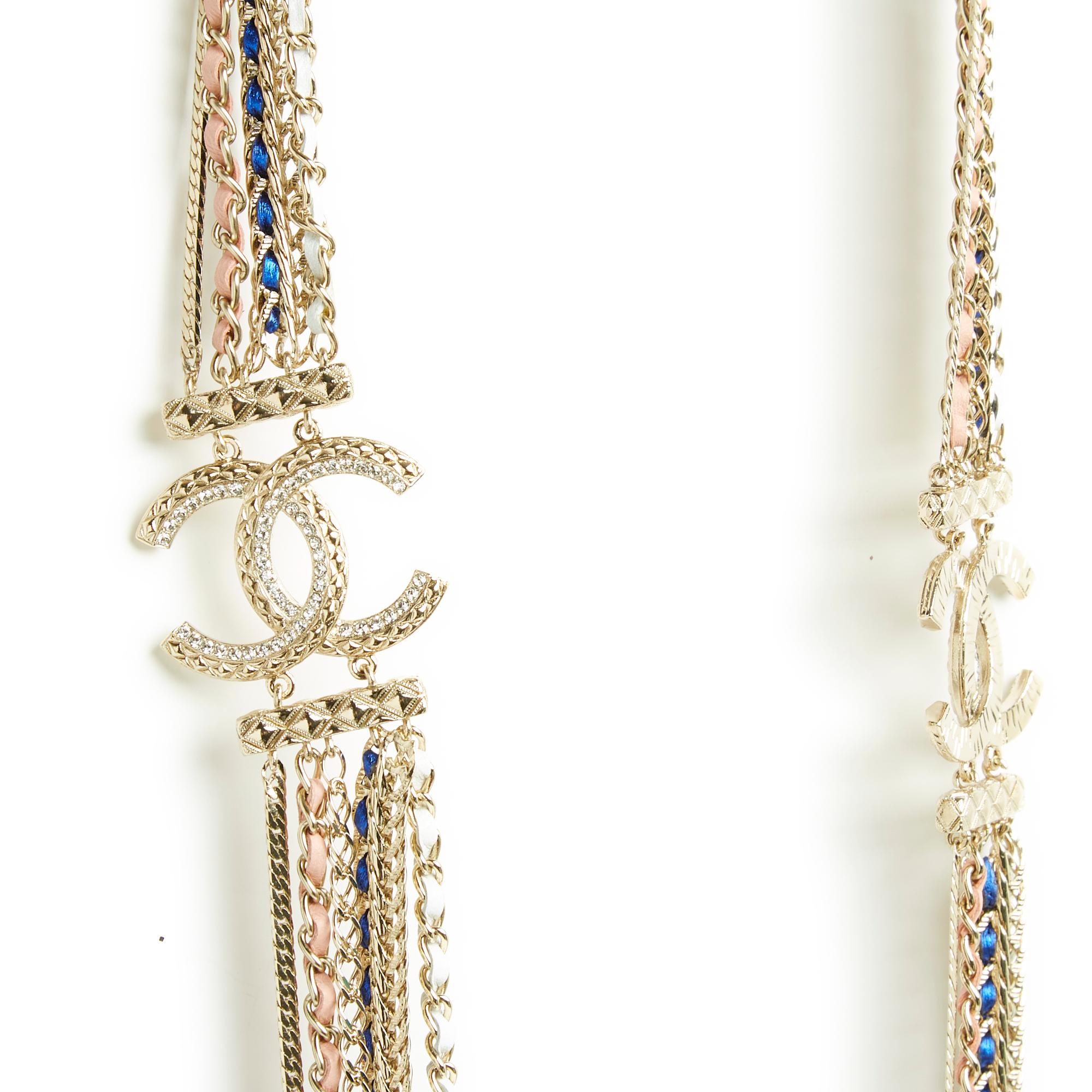 SS2022 Chanel Multi Chains and CC string necklace In Excellent Condition For Sale In PARIS, FR