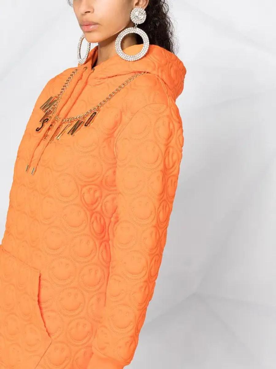 SS21 MOSCHINO Couture Jeremy Scott Orange Smiley Gold Logo Charms Hoodie Dress Neuf - En vente à Los Angeles, CA