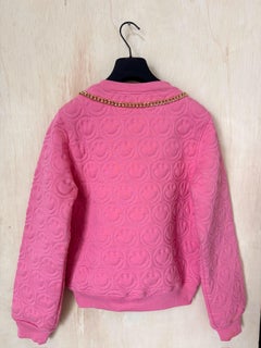 SS21 MOSCHINO Couture Jeremy Scott Pink Smiley Gold Logo Charms Pullover Sweater
