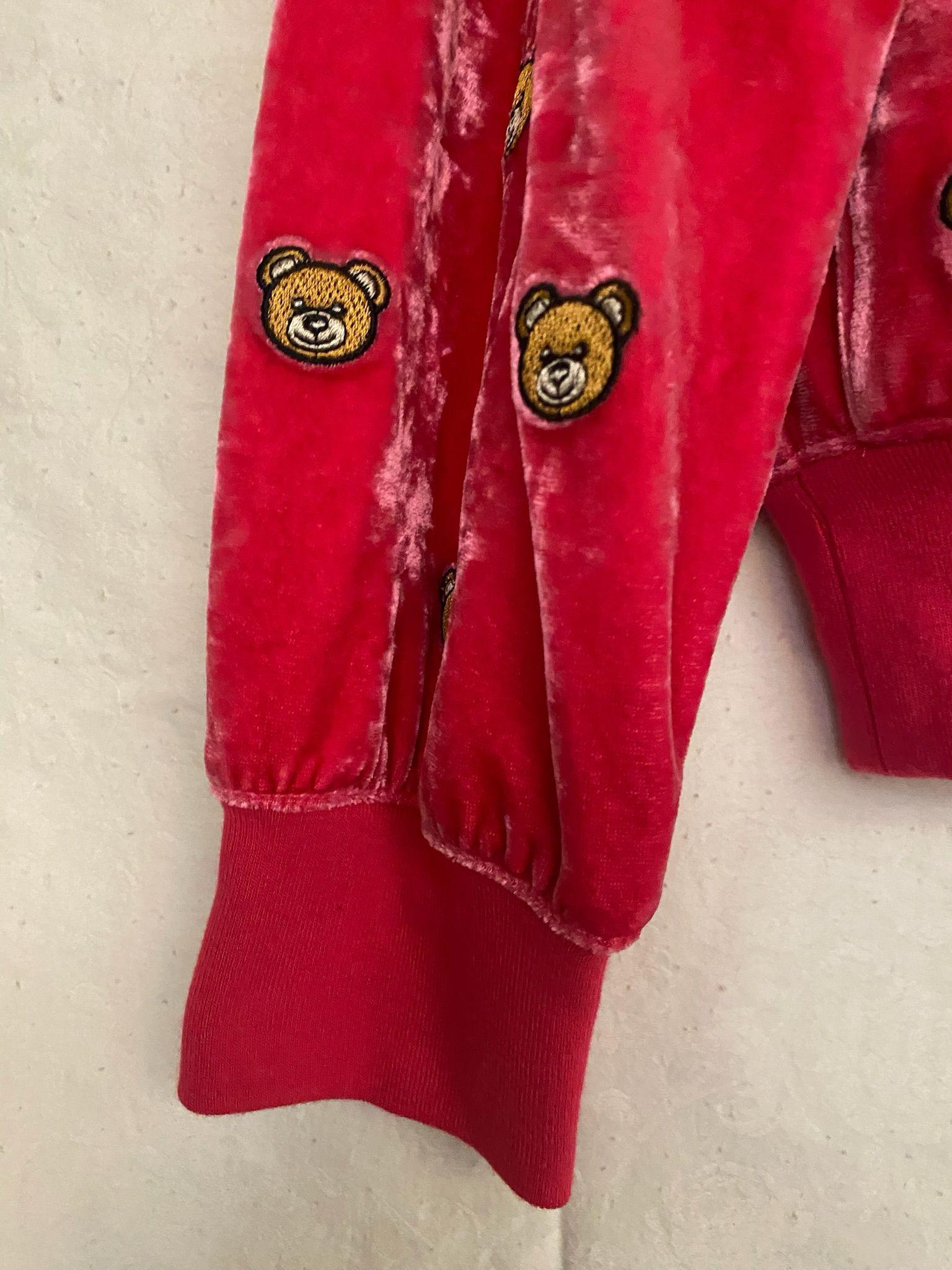 SS21 MOSCHINO Couture Jeremy Scott Velvet All Over Teddy Bears Pink Sweater Rare For Sale 4