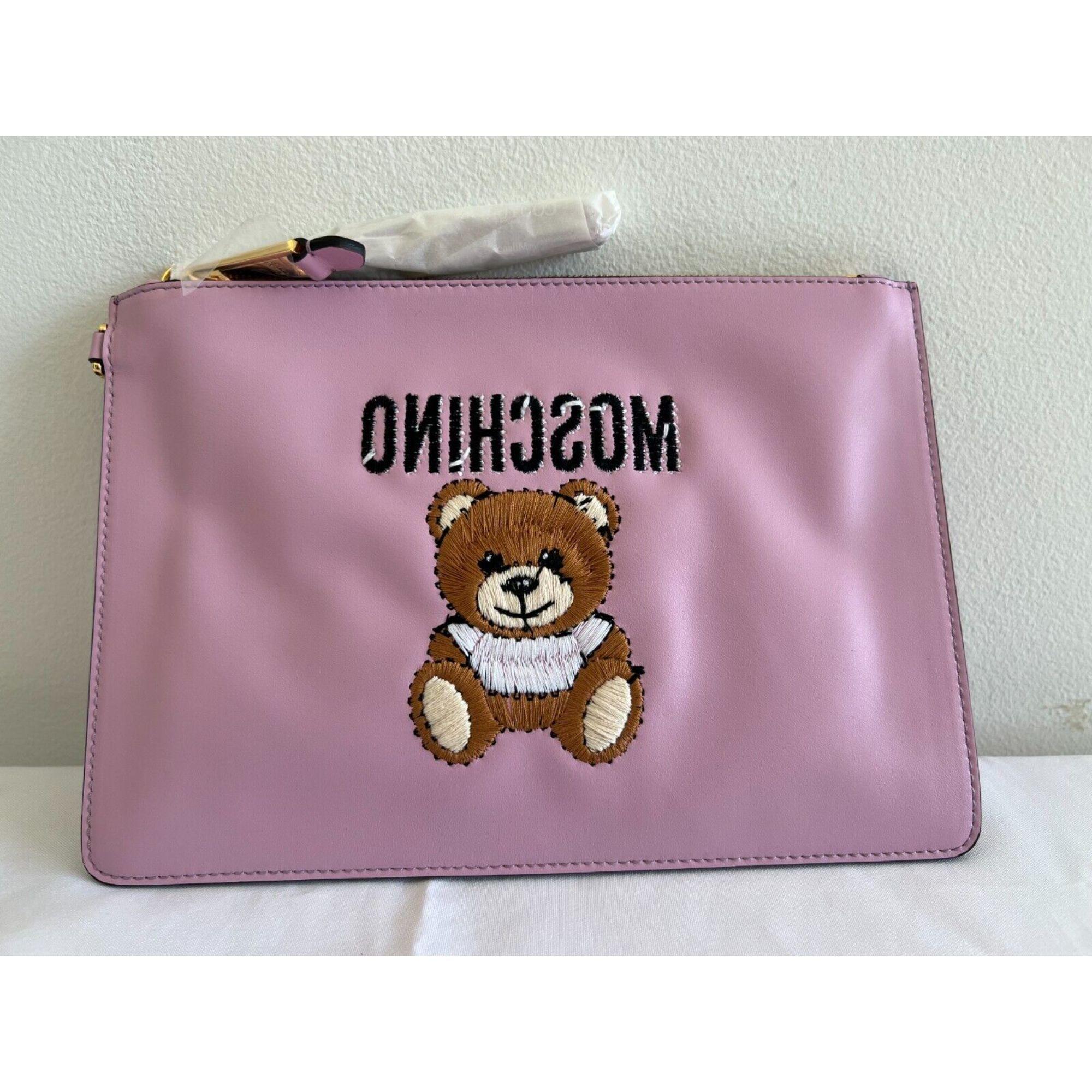 SS21 Moschino Couture Pink Clutch with Embroidered Teddy Bear by Jeremy Scott For Sale 6