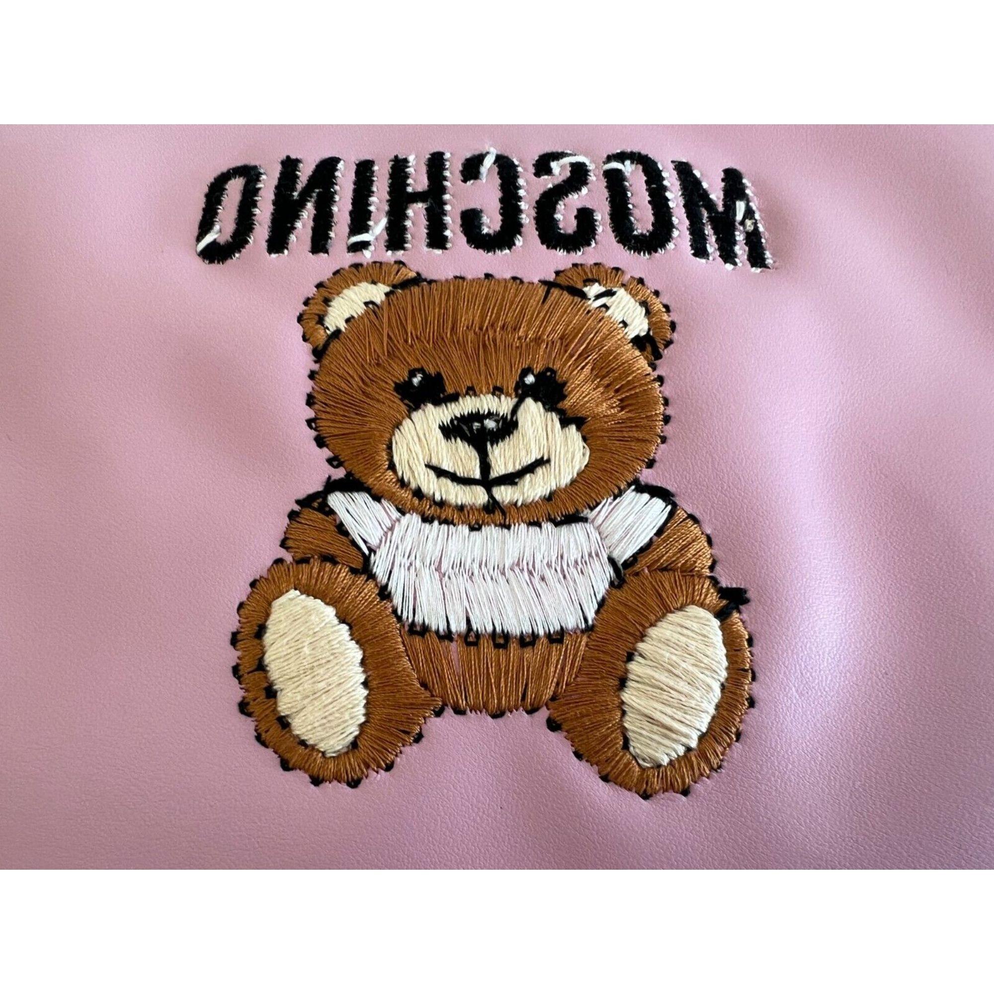 SS21 Moschino Couture Pink Clutch with Embroidered Teddy Bear by Jeremy Scott For Sale 3