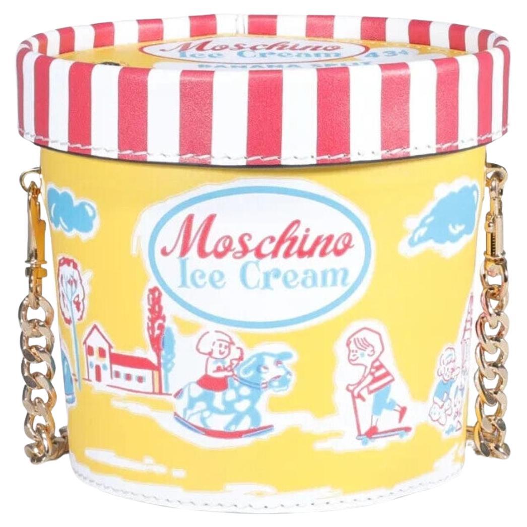 Moschino Couture sac à bandoulière en cuir banane fendue crème glacée, SS22 en vente