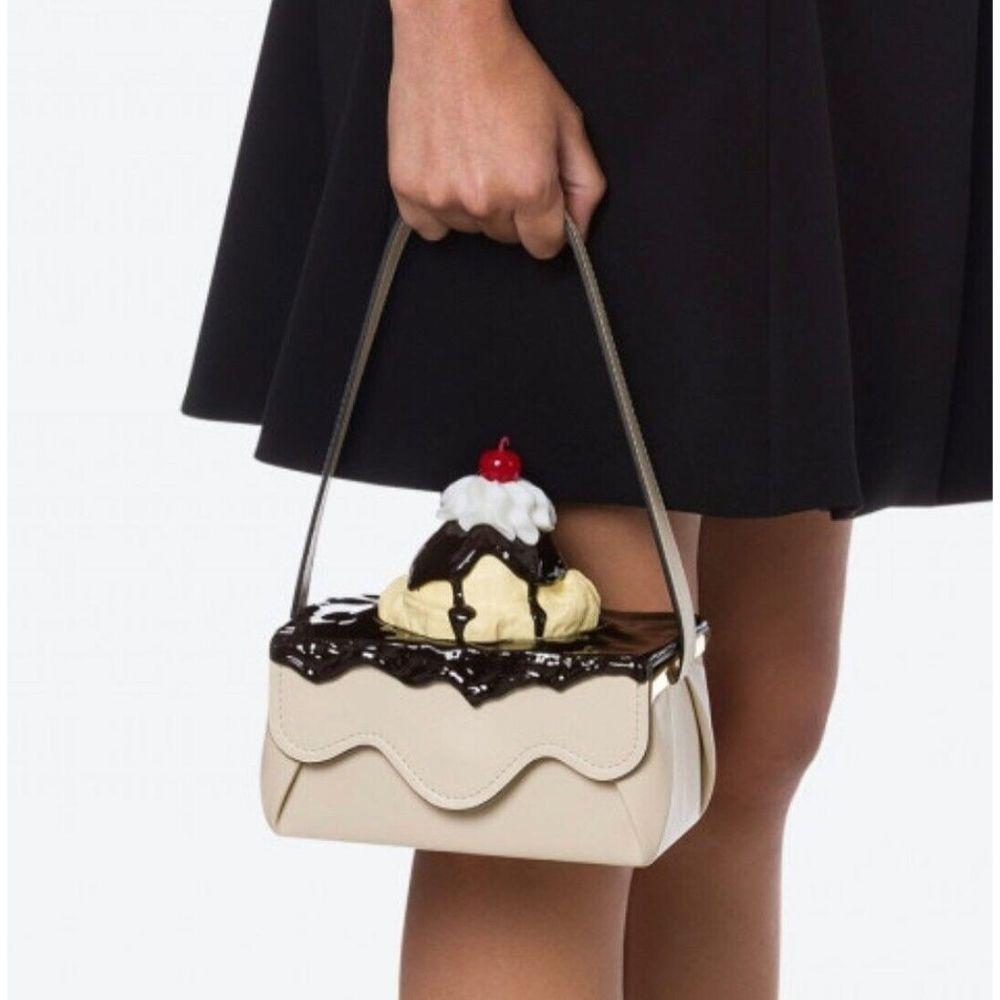 SS22 Moschino Couture Beige Ice Cream Sundae Rectangular Handbag by Jeremy Scott 5