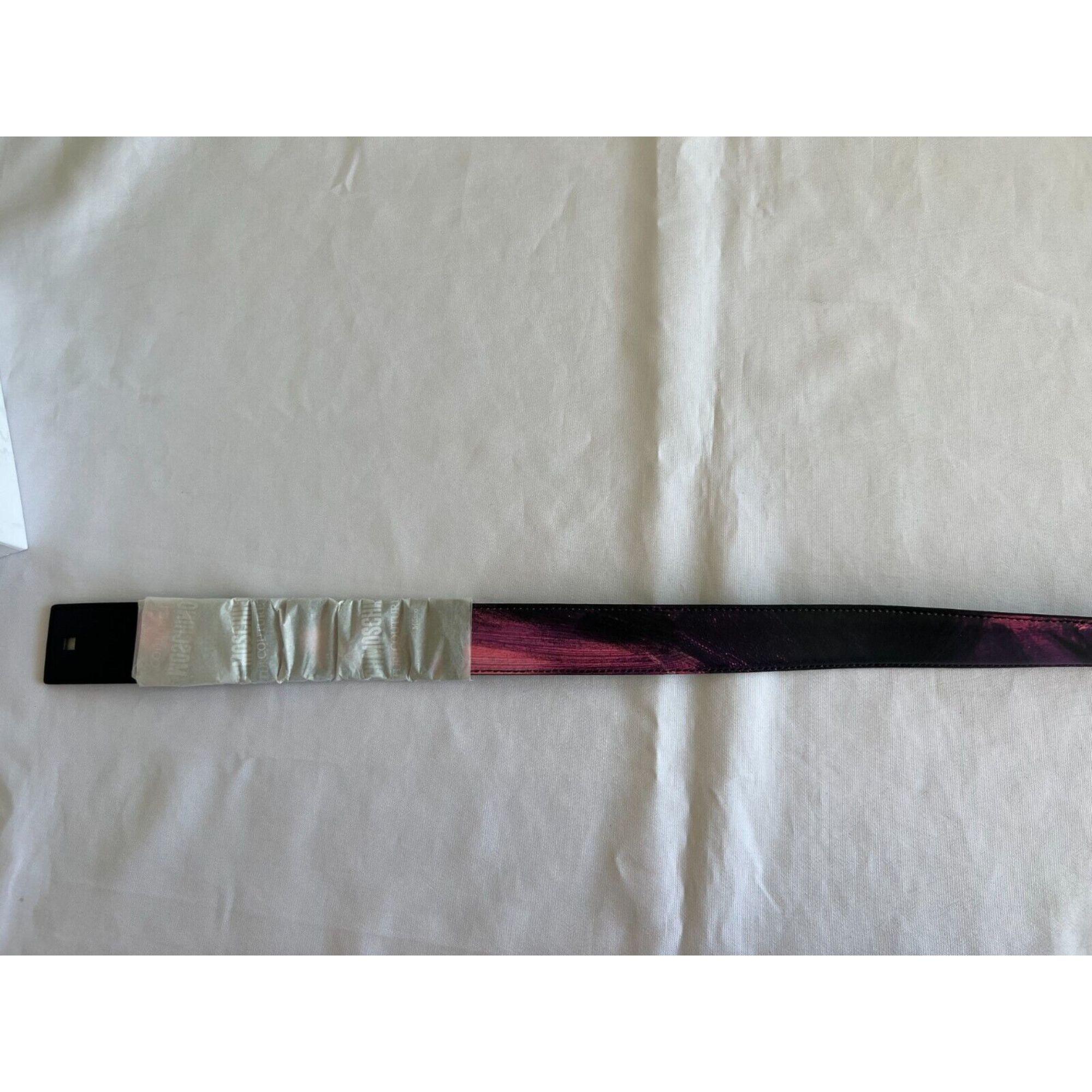 SS22 Moschino Couture Brushstroke Purple Black Leather Logo Belt by Jeremy Scott For Sale 6