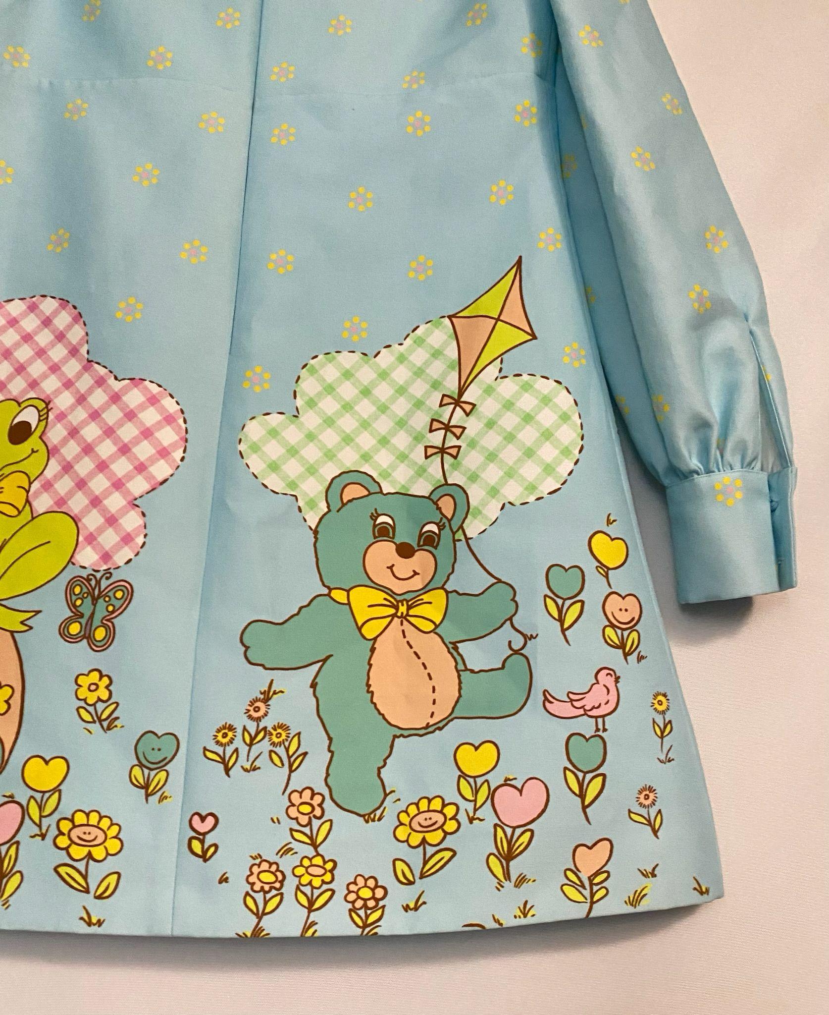 De las mujeres SS22 MOSCHINO Couture Jeremy Scott Vestido de osito azul fantasía de manga larga para niño en venta