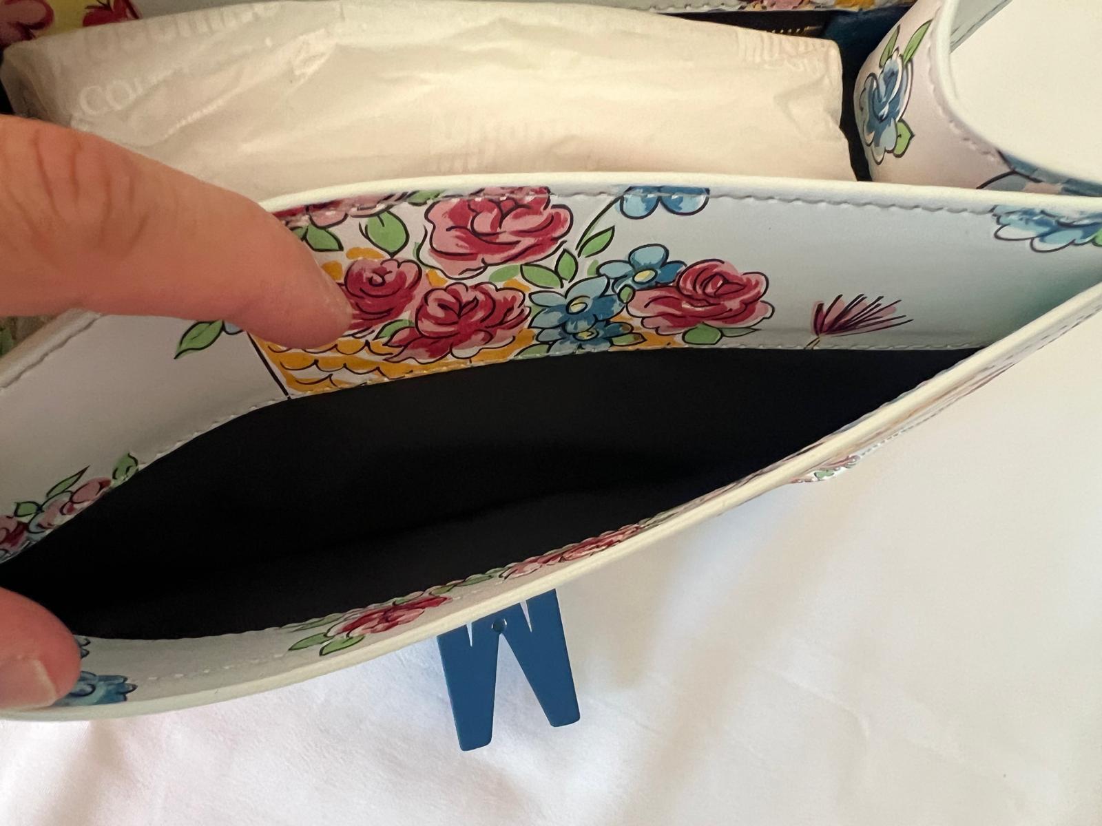 SS22 MOSCHINO Couture Jeremy Scott Bolso de hombro Fantasía Gato Floral 'M' infantil en venta 10
