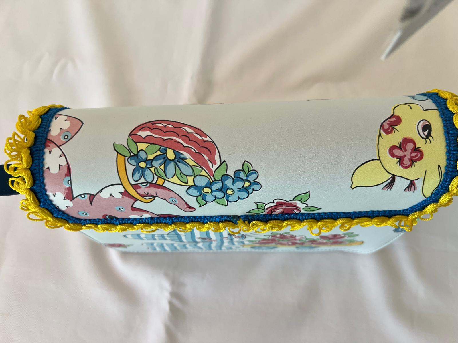 SS22 MOSCHINO Couture Jeremy Scott Bolso de hombro Fantasía Gato Floral 'M' infantil en venta 3