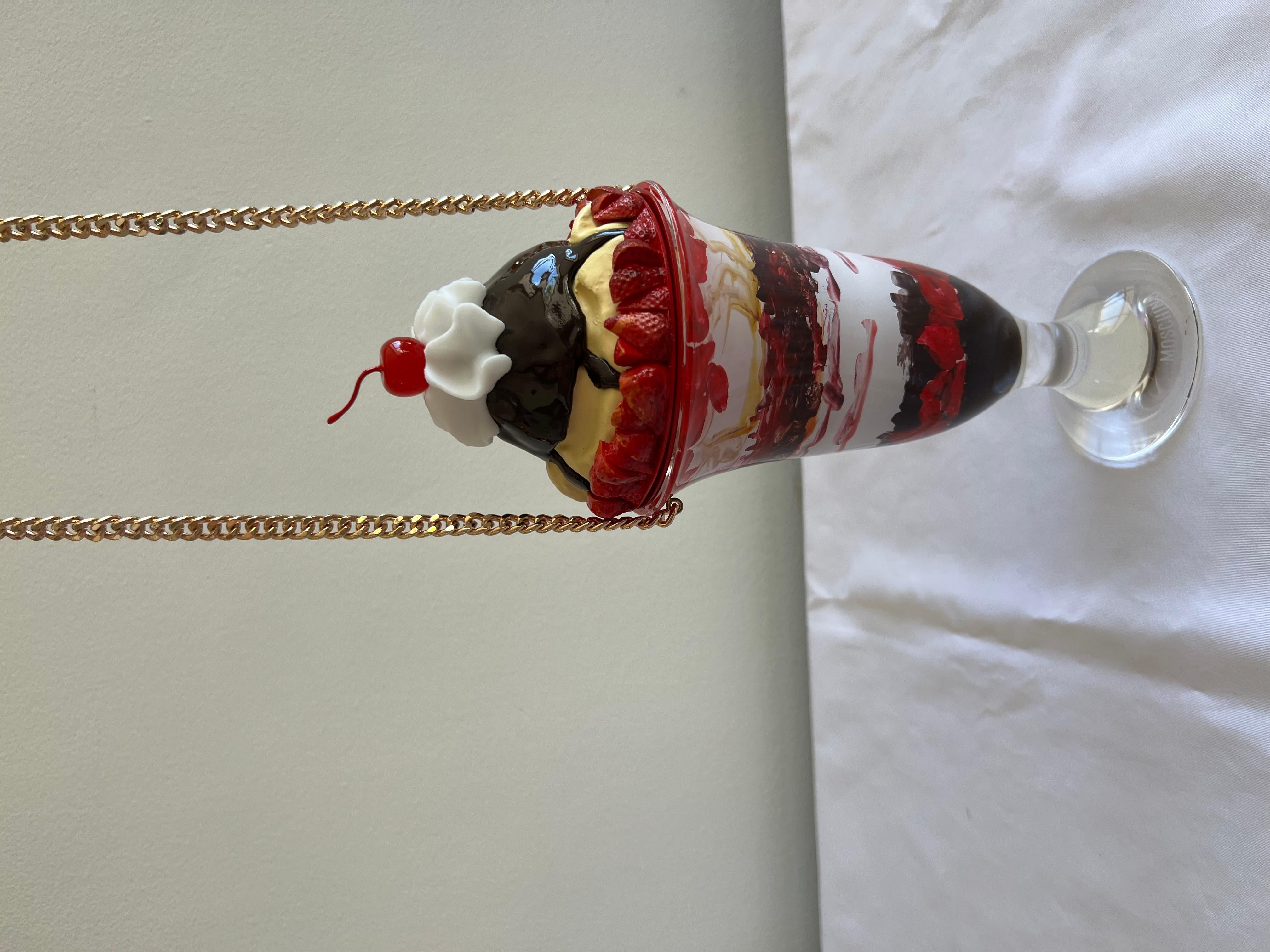 Moschino Couture - Sac à bandoulière « Diner » rouge crème glacée, SS22 en vente 8