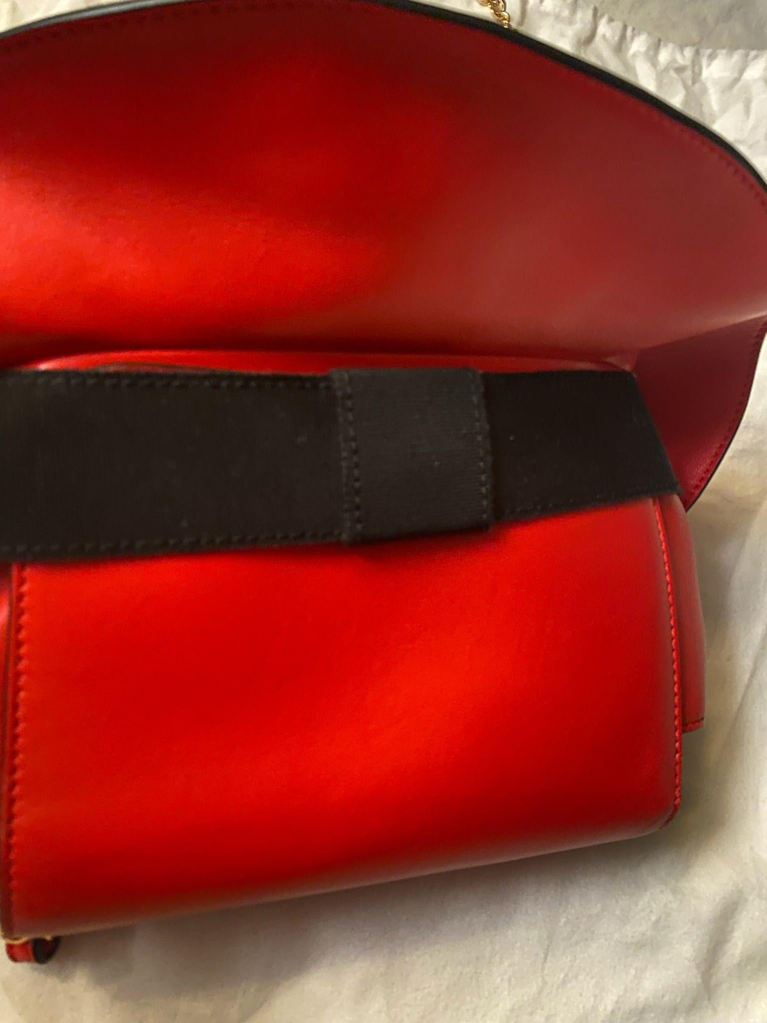 SS22 MOSCHINO Couture Jeremy Scott Red Hat Shaped Shoulder Wristlet Bag For Sale 6