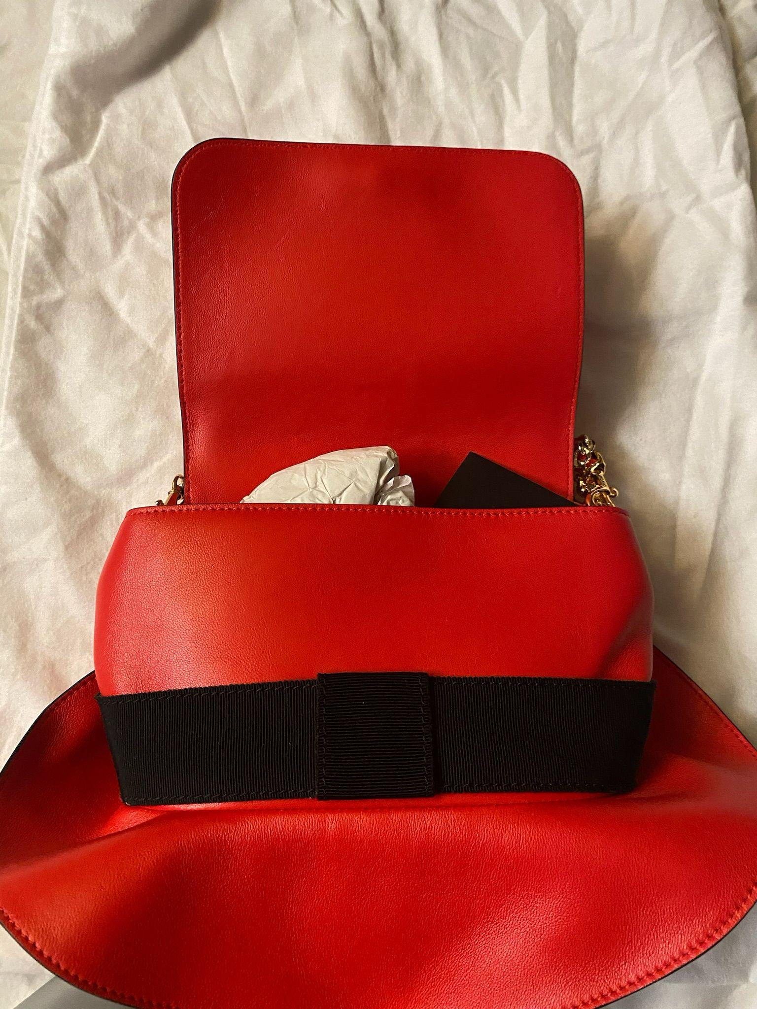 SS22 MOSCHINO Couture Jeremy Scott Red Hat Shaped Shoulder Wristlet Bag For Sale 5
