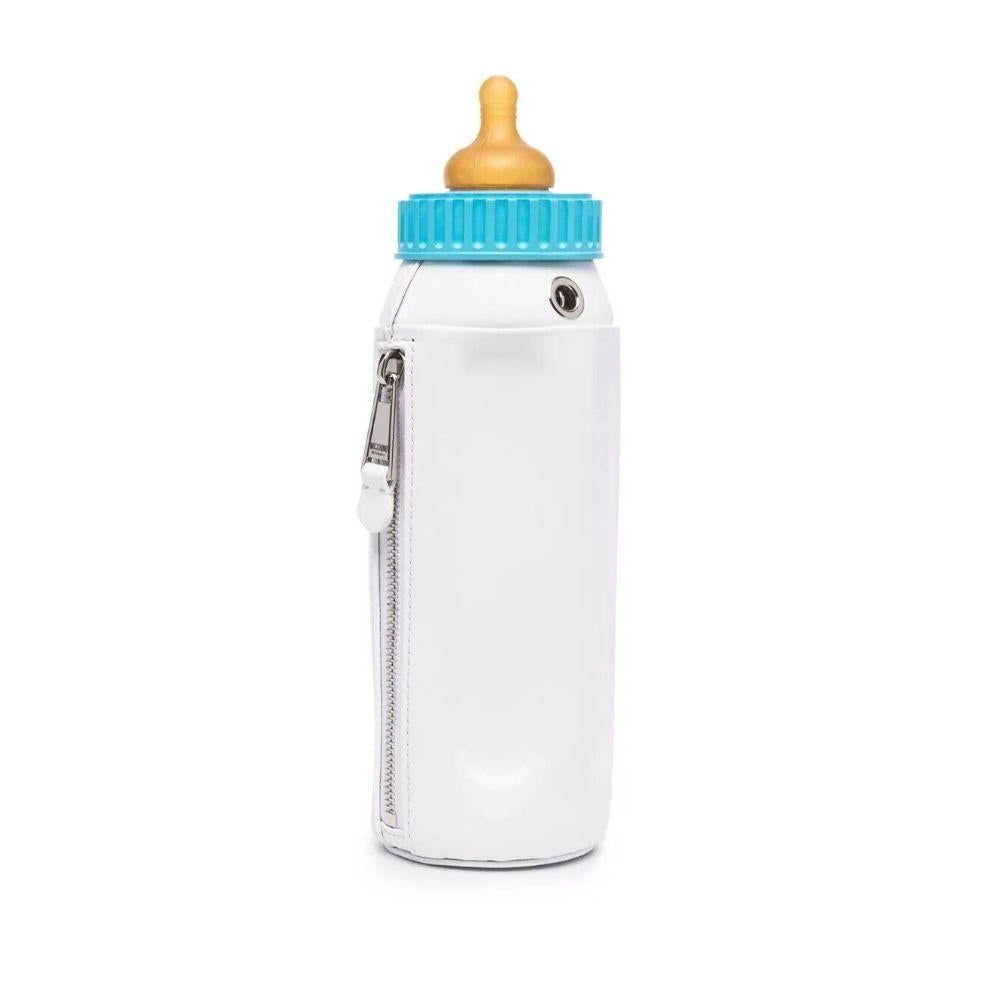 

*BEAUTIFUL & UNIQUE COLLECTIBLE DEADSTOCK PIECE*



MOSCHINO COUTURE

Milk Baby Bottle Crossbody Bag

SS2022 Child's Fantasies Collection by Jeremy Scott

MSRP $1,050!

Rare and Highly Sought After Collector's Item




SOLD OUT EVERYWHERE AND