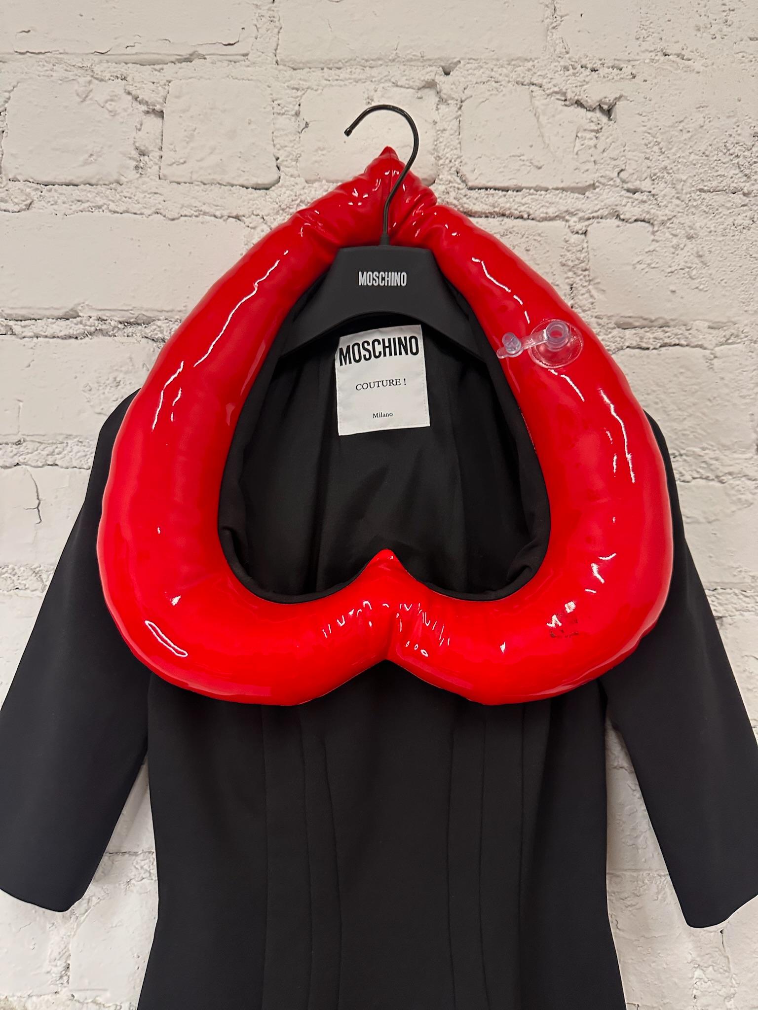 SS23 MOSCHINO Couture Jeremy Scott Inflatable Heart On Neckline Black Dress In New Condition For Sale In Los Angeles, CA
