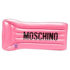SS23 MOSCHINO Couture Jeremy Scott Inflatable Mattress PatentLeather Pink Clutch