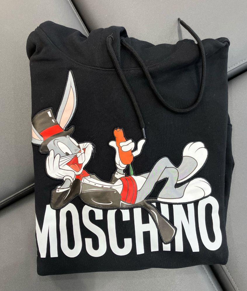 MOSCHINO Couture Jeremy Scott, bonnet de l'année chinoise des insectes rouges, SS23 Pour femmes en vente