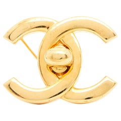 Used SS96 Chanel Brooch Turnlock CC Golden