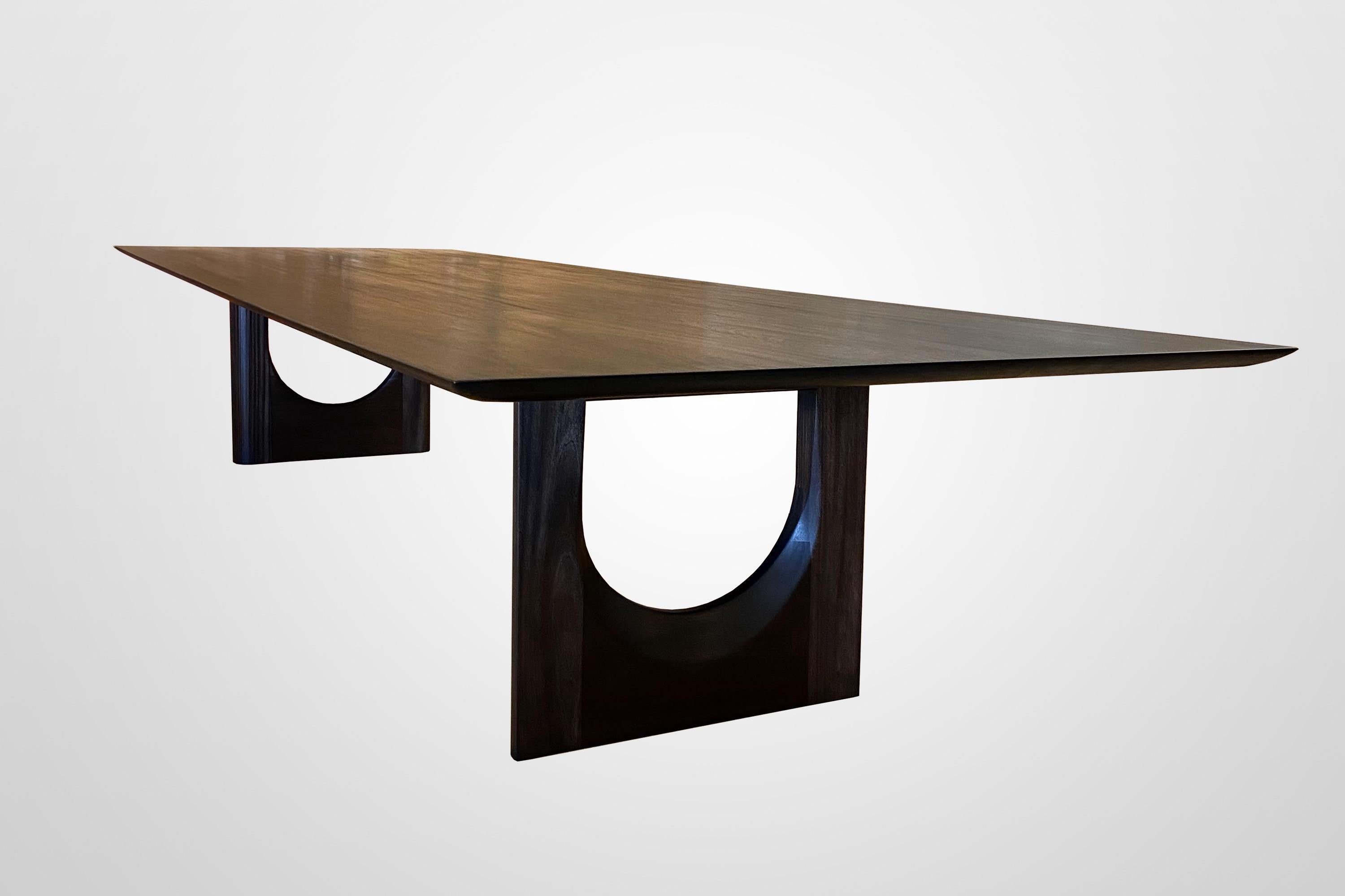 Ssang Biep (ㅃ) Dining Table  For Sale 4